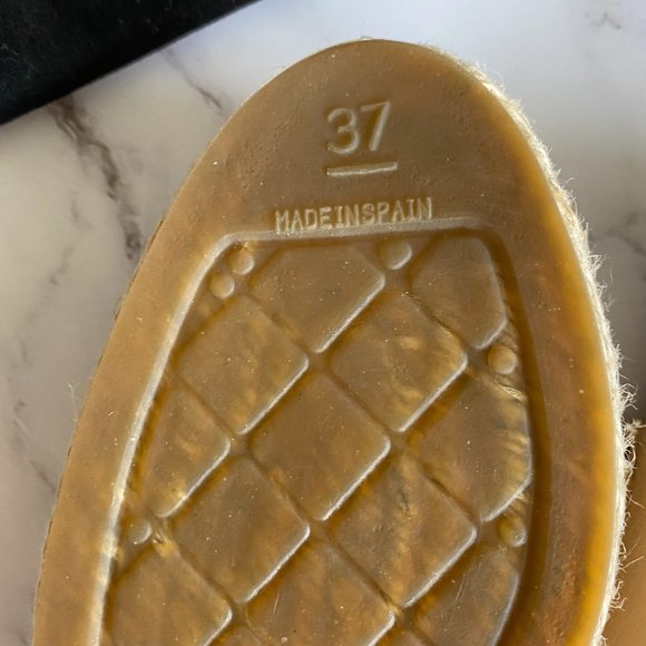 CHANEL Lambskin Camellia Studded Espadrilles EU 37 - Picture 2 of 12